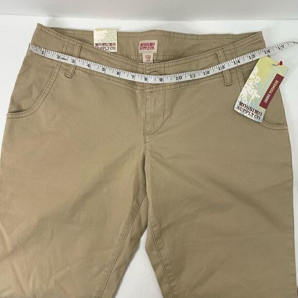 NEW! Mossimo| Bermuda shorts| Size 5| khaki| Pockets - Picture 4 of 9